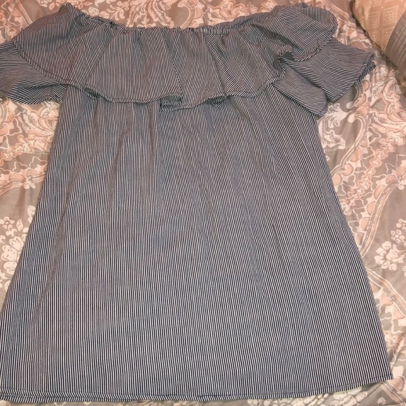 Charlotte Russe Dresses & Skirts - Worn once, great condition Midi off shoulder Dress